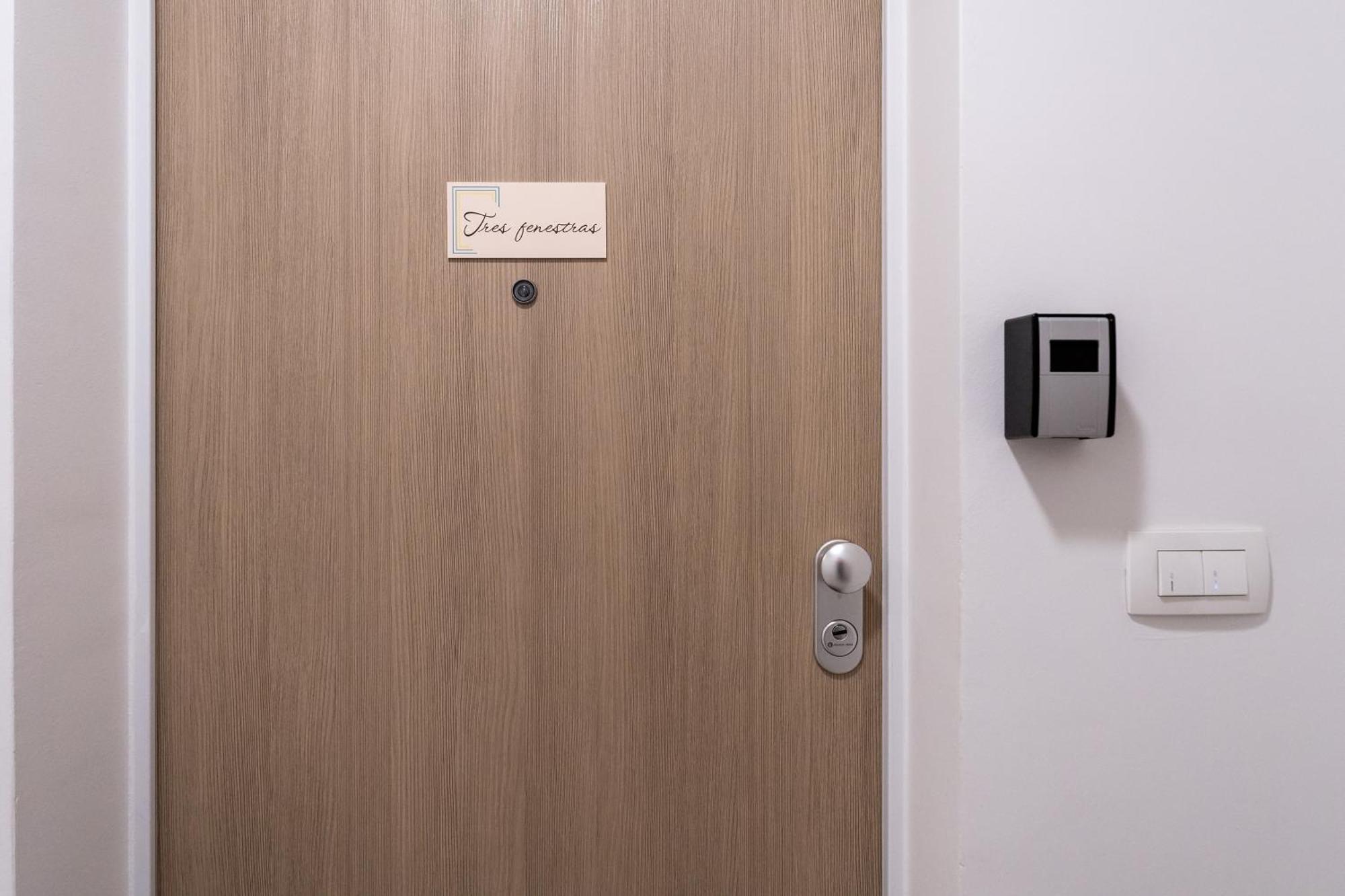 Tres Fenestras Zadar - Private Parking Apartment Bagian luar foto