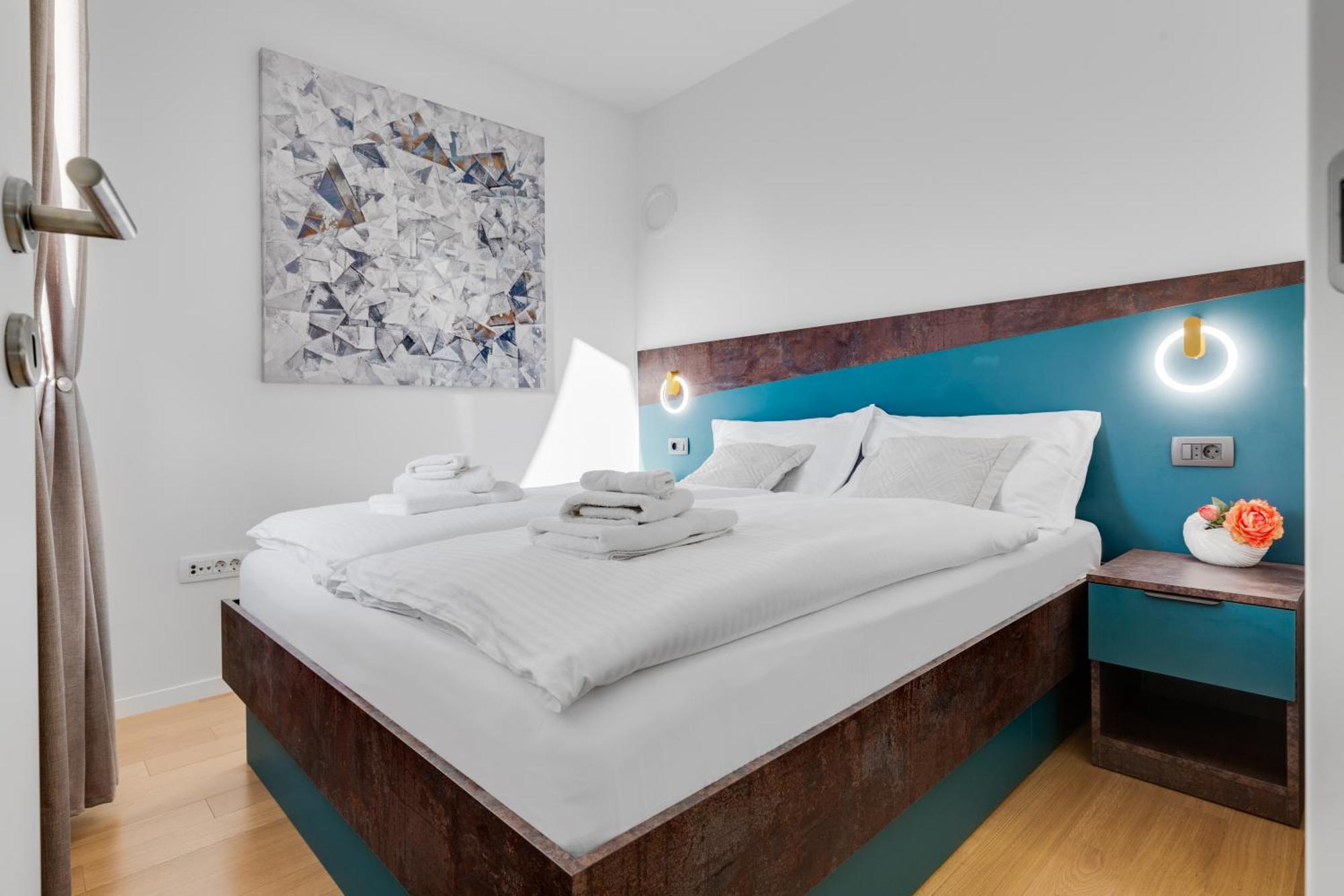 Tres Fenestras Zadar - Private Parking Apartment Bagian luar foto
