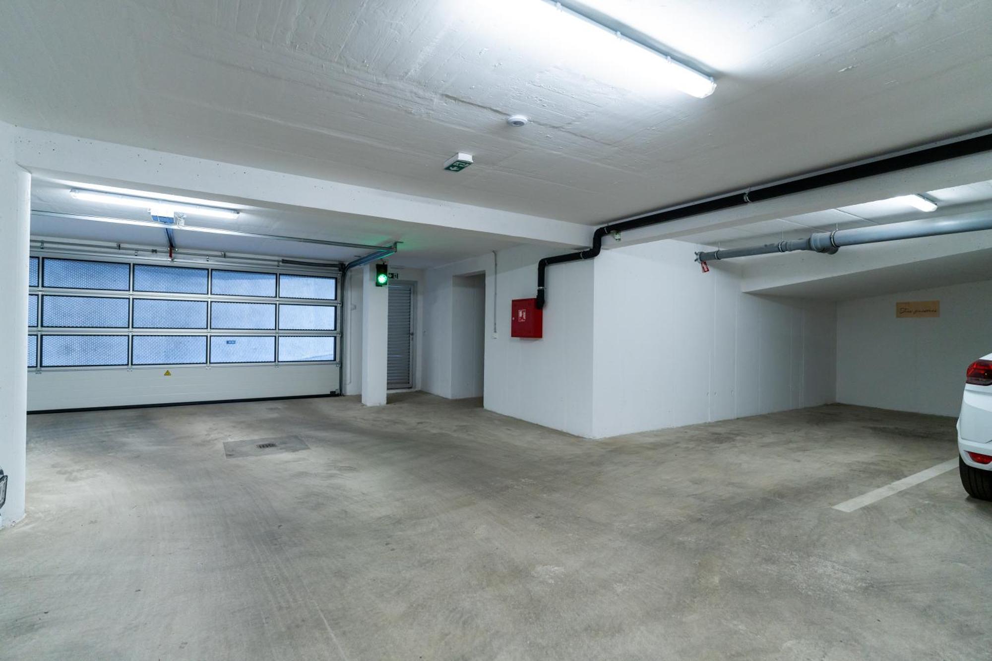 Tres Fenestras Zadar - Private Parking Apartment Bagian luar foto